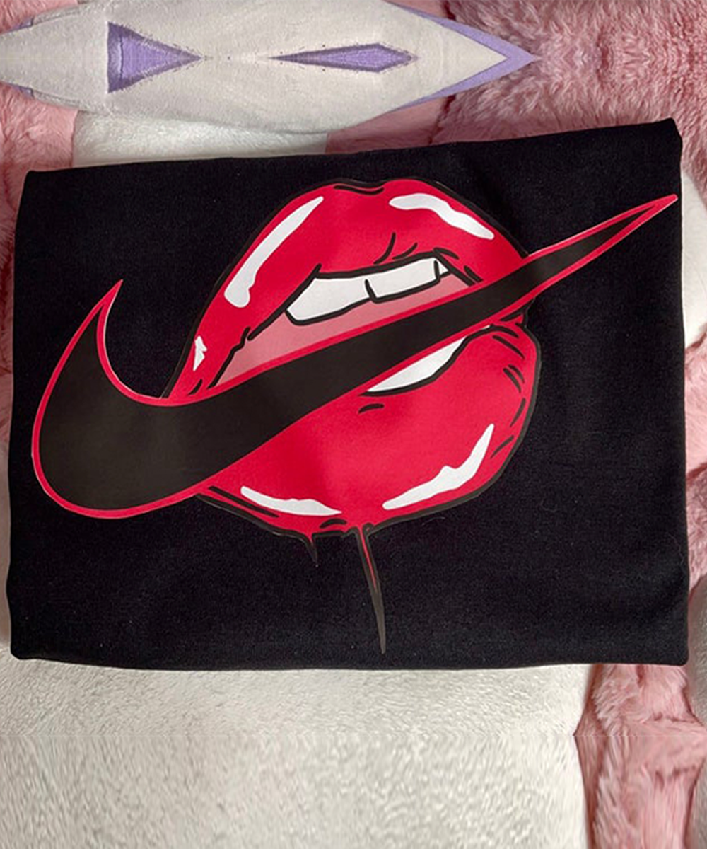 Nike lips